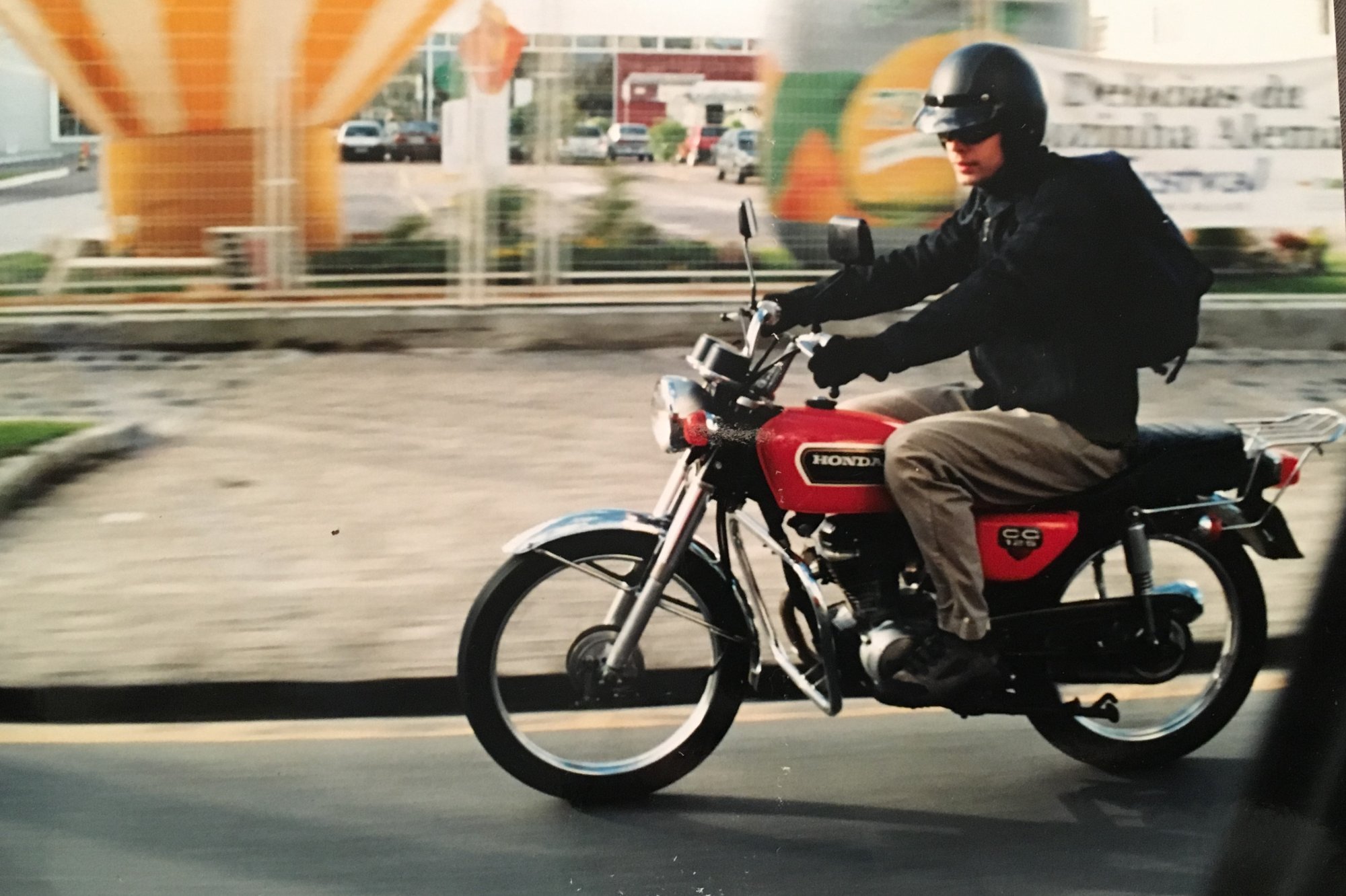 CG 125 de 1977 — meio de transporte nas pesquisas de campo